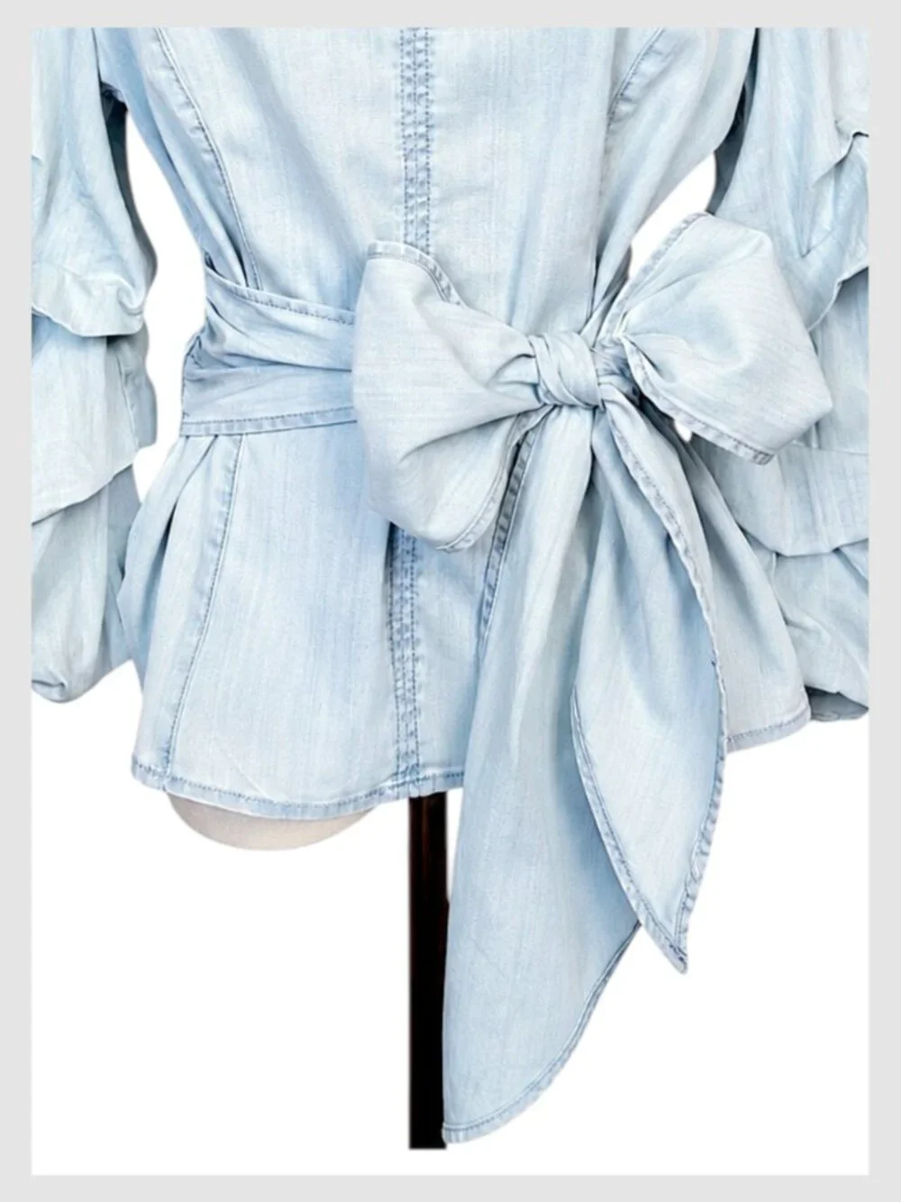 White House Black Market Denim Tencel Tie Waist Blouse Light Blue 10 L - Picture 4 of 10